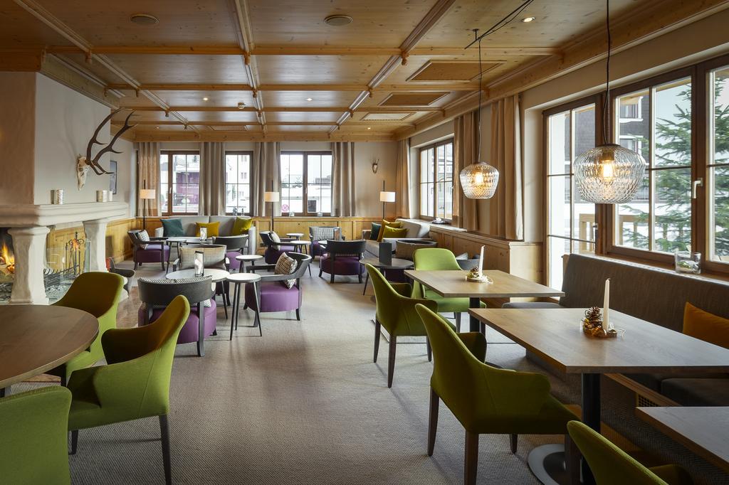 Alpenhotel Valluga Zürs Exteriör bild